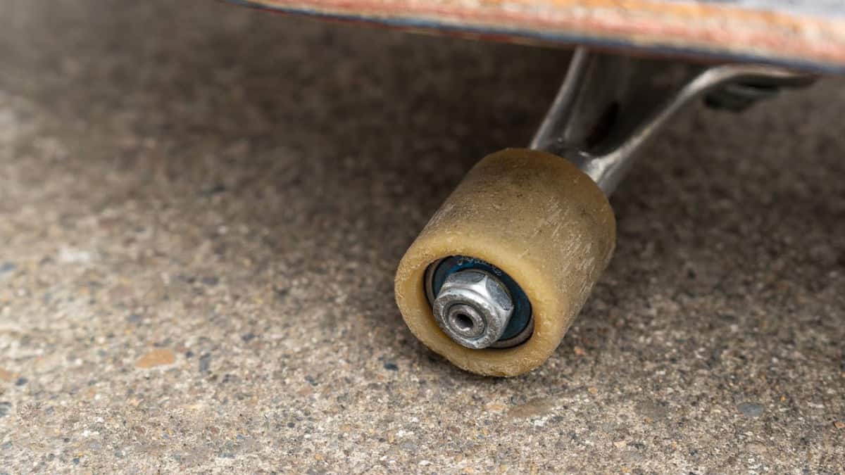 Things Only Broke Skaters Understand 1 ( tips for broke skaters things only skaters understand beginner skateboarding tips how to save money )